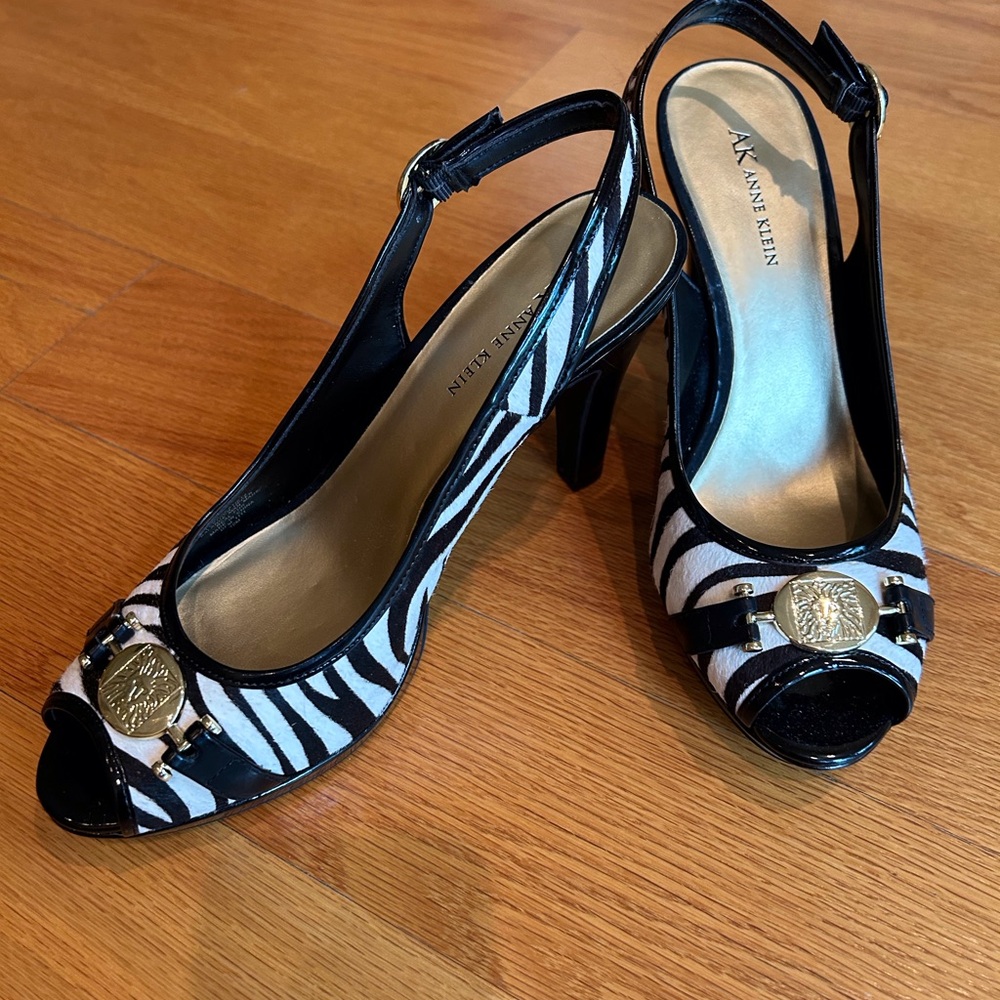 **SOLD**  Anne Klein zebra and black patent sling back sandals